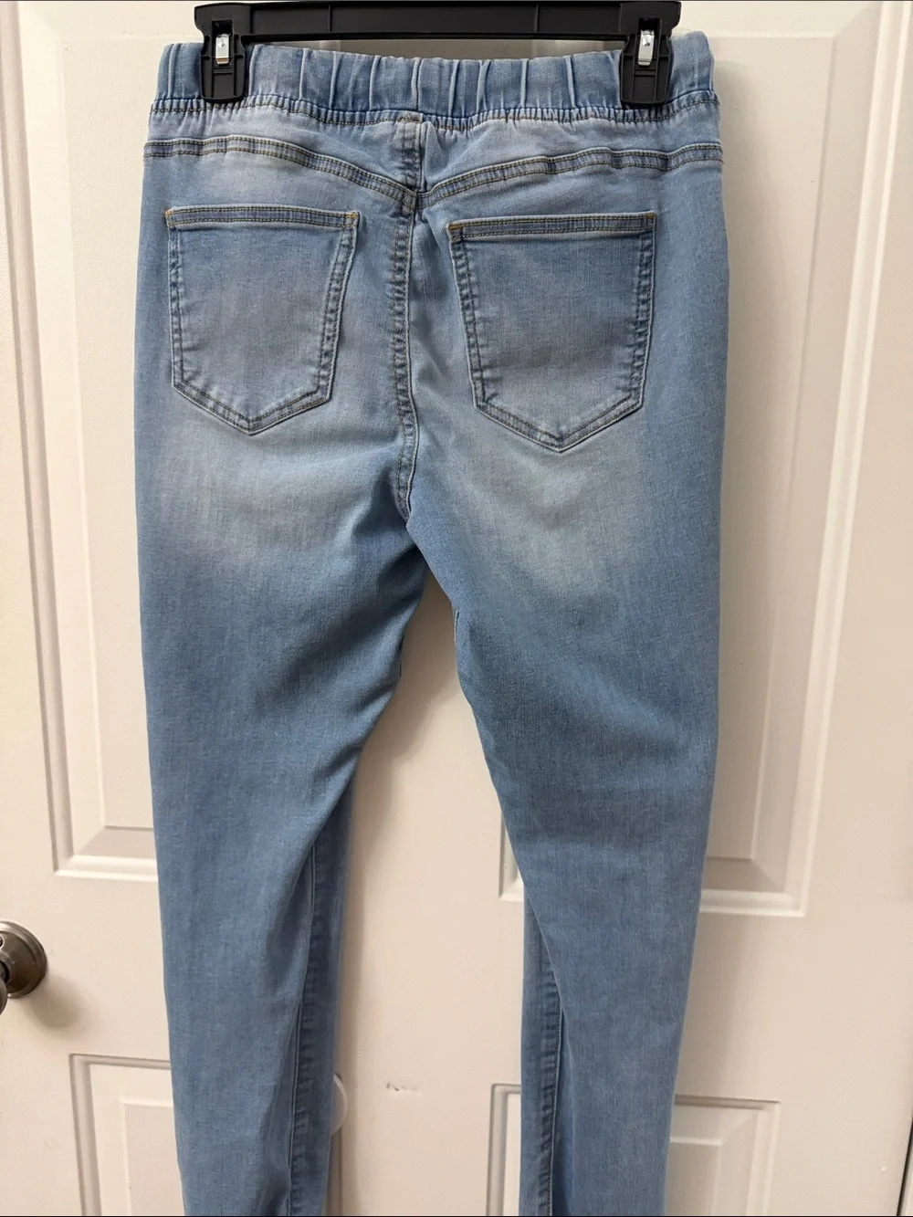 Light Blue Distressed Men's Jogger Jeans